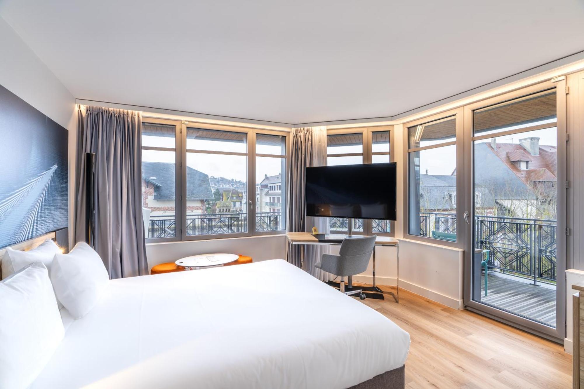 Novotel Deauville Plage Экстерьер фото